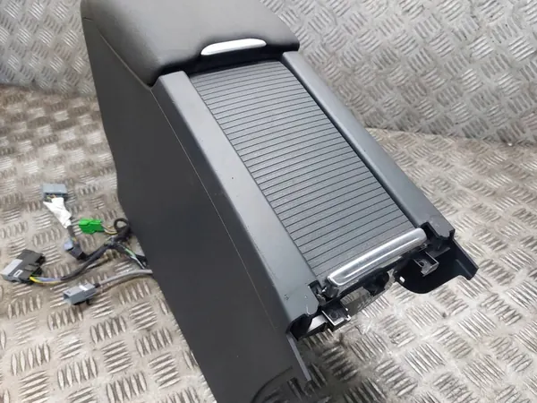 Midden Tunnel Armsteun Volvo XC60 I Lift 1534546 39819464 image 4