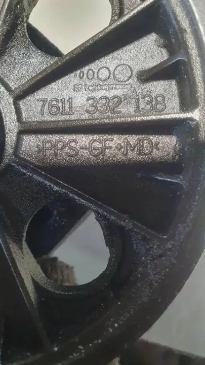 Pompe direction OEM 7611332138 pour Volvo 2.4D D5 image 3