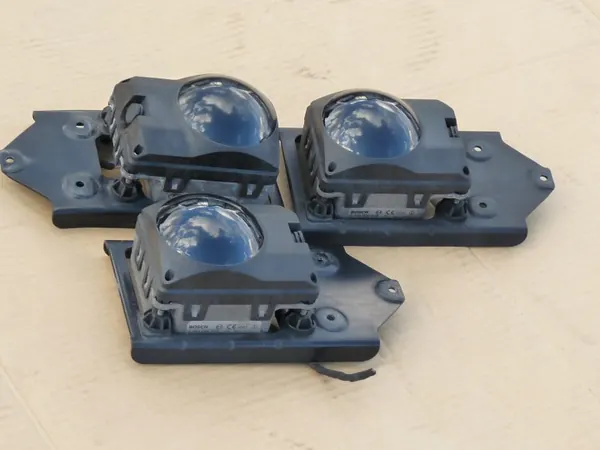 Audi A8 D3 Distronic Radarsensor 4E0907561F image 8