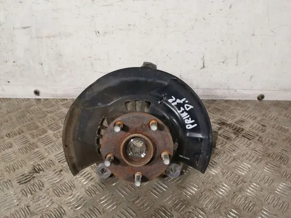 Toyota Prius Vorderradnabe OEM W0206B - Gebraucht image 2
