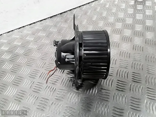 Lämmityspuhallin OEM 3c1820015e - Käytetty kunto image 5