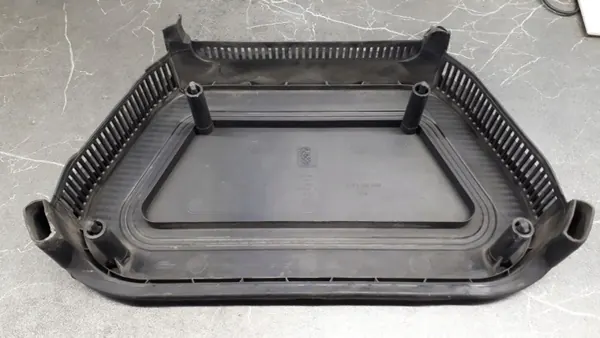 Couvercle filtre habitacle OEM 4E0819979D Audi A8 D3 image 3