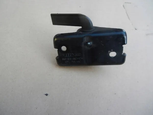Verrou de capot OEM 8V0823480 pour Audi A3 8V image 4