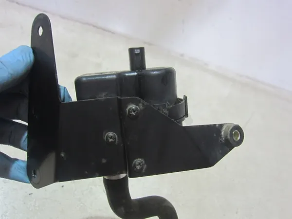 Pompe de Diagnostic de Fuite BMW OEM 16137193479 image 6
