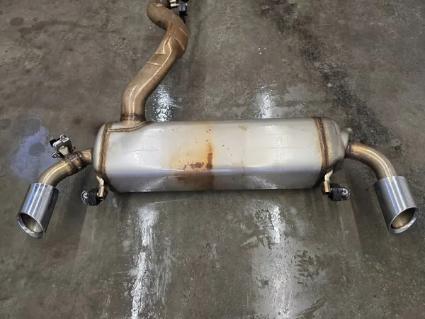 OEM 8698977 Vaimennin BMW 3 Touring G21 2.0L image 5