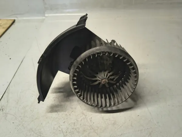Ventilador Volkswagen Transporter T5 7H1819021B image 2