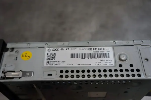 Lecteur Carte SD Navi Audi A8 D4 OEM 4H0035666C image 4
