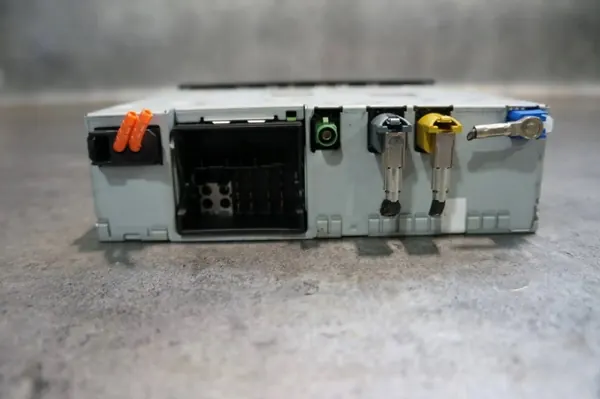 Lecteur Carte SD Navi Audi A8 D4 OEM 4H0035666C image 5