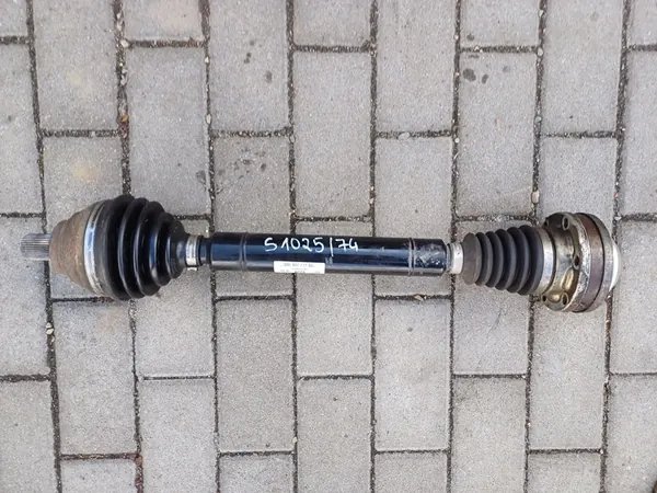 VW AUDI SEAT SKODA - Höger Framskärm 3Q0407272AG image 2