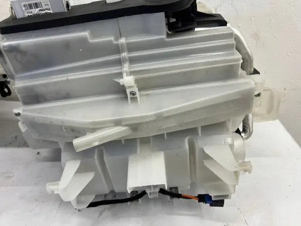 OEM 9809955180 Heizgebläse für Vans - Gebraucht image 5