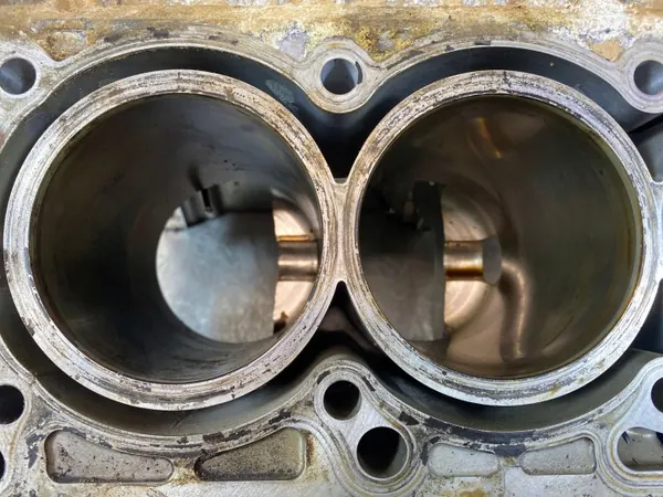 Bloc moteur Kia G6DP - Pièce d'origine d'occasion image 5