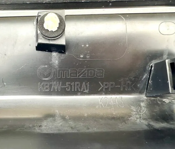 MAZDA CX-5 II 2017-2021 Höger Dörrtrim OEM image 7