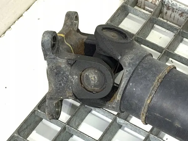 Bakre drivaxel KIA SPORTAGE III 2.0 260HK 49300-3W000 image 4