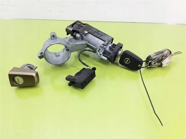OEM 20939745 Sytytyslukko Opel Zafira Tourerille image 2