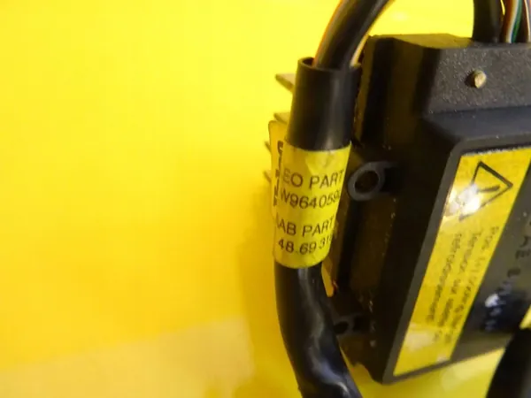 Blower Resistor Saab 9-5 4869319 image 2