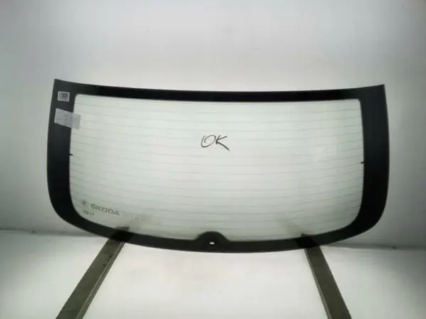 Luna trasera calefactada OEM 7811BGSEI para Skoda Fabia II image 2
