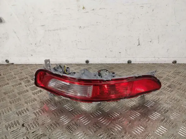 Luz parachoques trasero Kia Sportage OEM FBZ13458 image 2