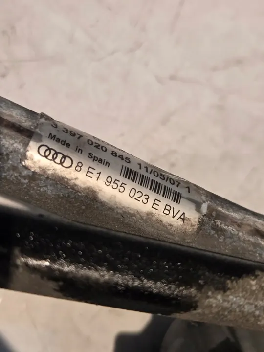 Audi A4 B7 Voorruitwissers Mechanisme + Motor 2.0 TDI image 5