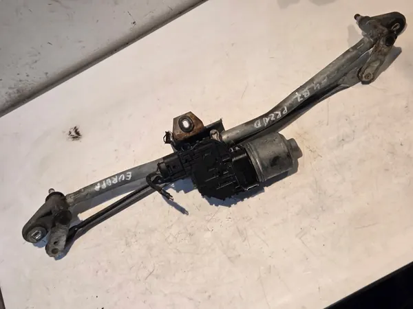 Audi A4 B7 Voorruitwissers Mechanisme + Motor 2.0 TDI image 7