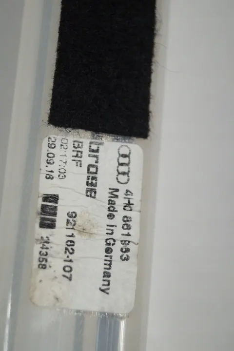 Audi A8 4H Dörr Gardin Vänster OEM 4H4861333A QBC image 3