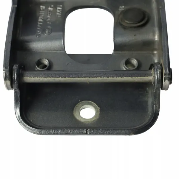 Mercedes Vito W447 Heckklappenscharnier rechts OEM A4477401137 image 3