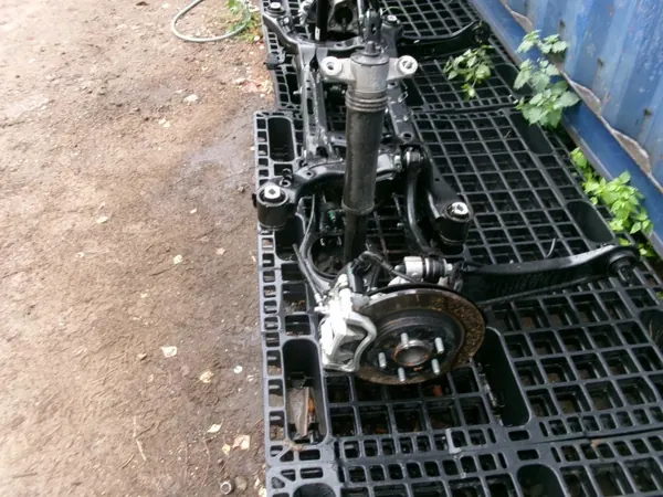 Viga Suspensión Trasera KIA NIRO II OEM image 3