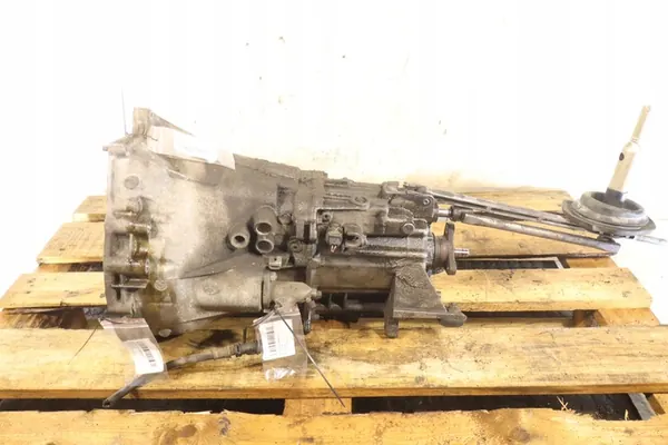 6-vaihteinen vaihteisto BMW 3 320D E90 2.0D image 3