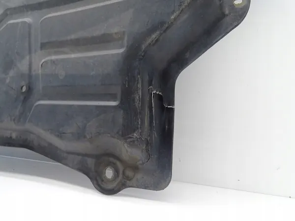 Motor Undertray VW Tiguan I 2.0 TDI Begagnad 5N0825235B image 5