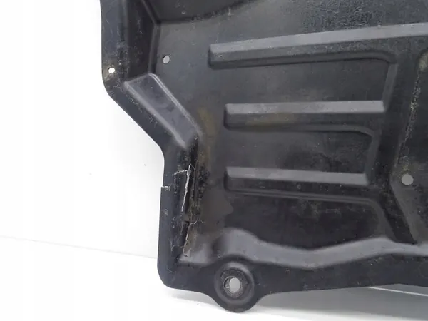 Motor Undertray VW Tiguan I 2.0 TDI Begagnad 5N0825235B image 8