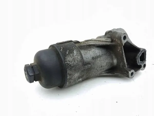 Base de carcaça filtro óleo OEM A6401800510 - Usado image 2