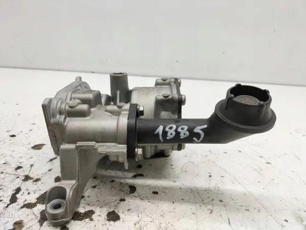 Bomba de aceite usada OEM 04L145308K 2.0 TDI VW image 3