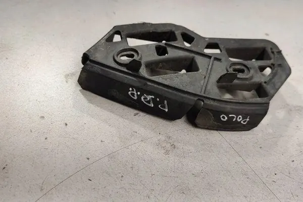 Guia de para-choque dianteiro direito VW POLO 2008 image 3