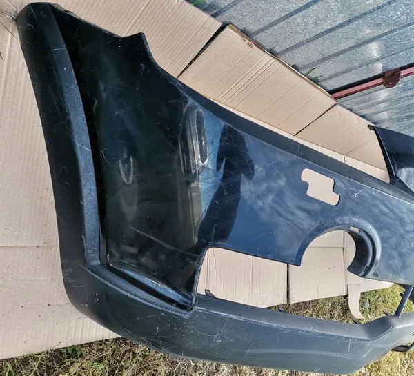 Parachoques delantero Chevrolet Captiva OEM image 2