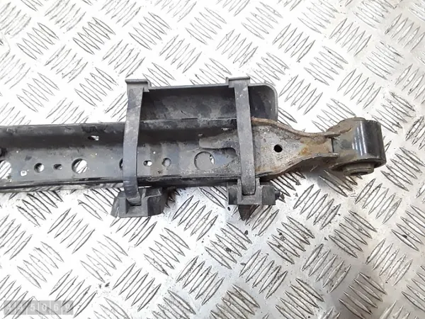 Nissan X-Trail Ophangingsarm OEM AM-445069 image 3