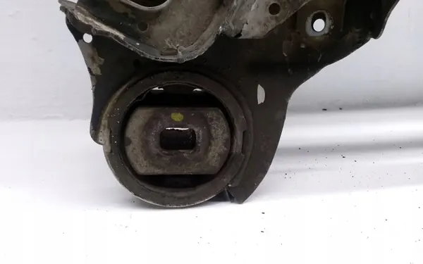 Etujarrupalat OEM 4E0399312 Audi 4.17L 2006 image 3