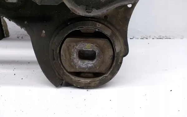 Etujarrupalat OEM 4E0399312 Audi 4.17L 2006 image 6