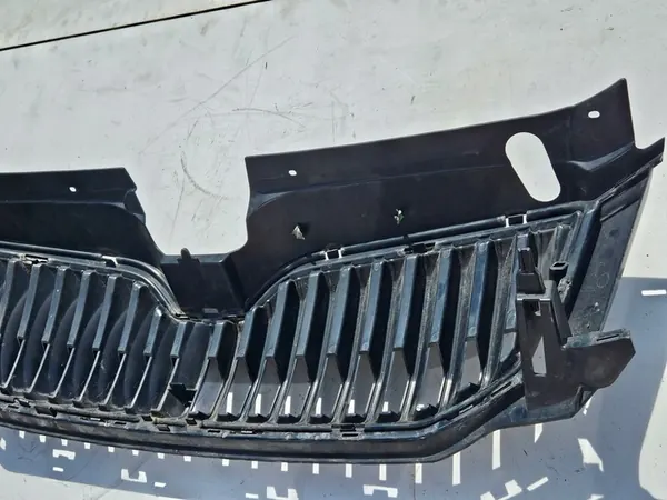 SKODA OE Grille for OCTAVIA 2017 - image 2