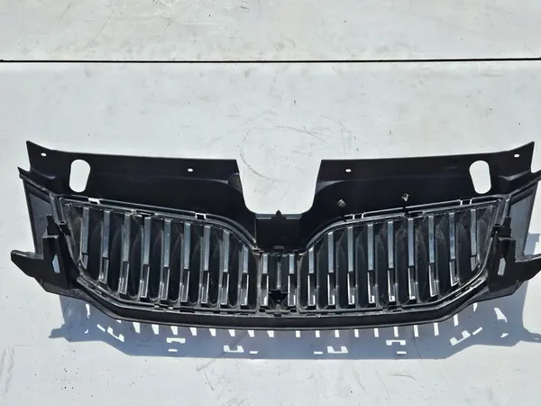 SKODA OE Grille for OCTAVIA 2017 - image 4