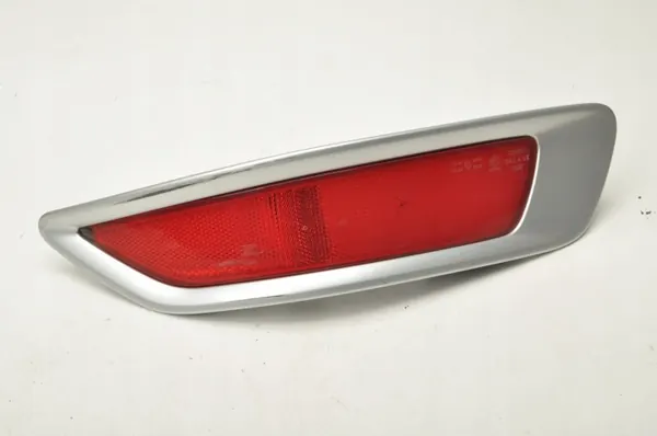 Marco reflector parachoques trasero Volvo XC70 OEM 30744514 image 2