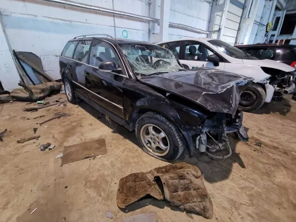 Collecteur d'échappement OEM EIS-2630658 VW Passat 2005 image 4