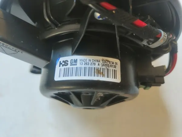 Ventilateur soufflante Opel Insignia Lift 13263279B image 3