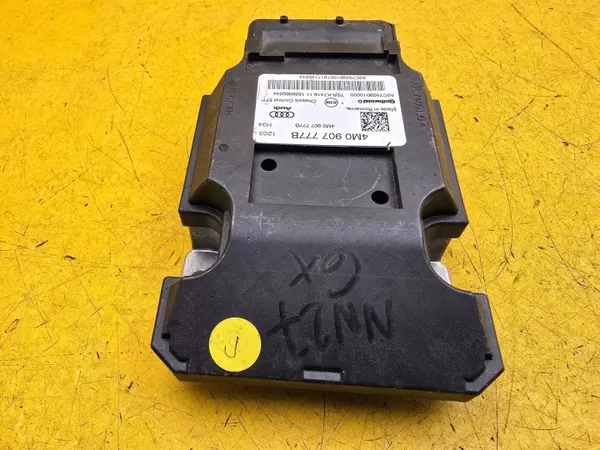 Module de contrôle suspension VW Touareg III 4M0907777B image 2