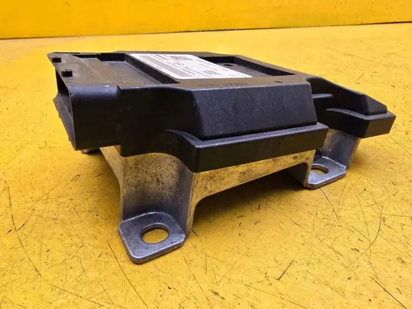 Module de contrôle suspension VW Touareg III 4M0907777B image 3