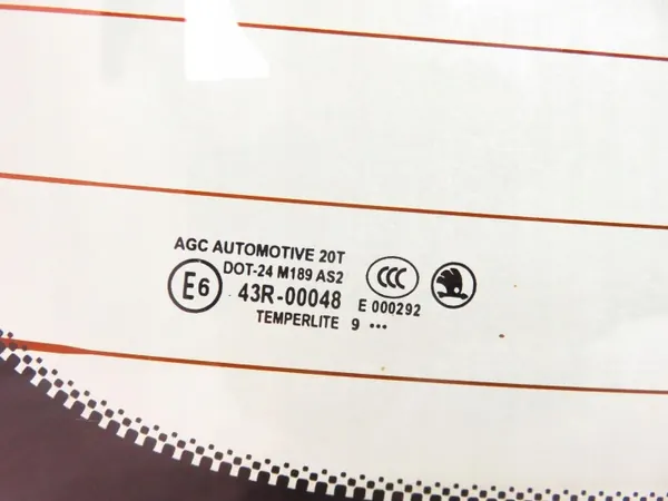 Luna Trasera OEM SZYBA TYLNA para Skoda Fabia II Combi image 9