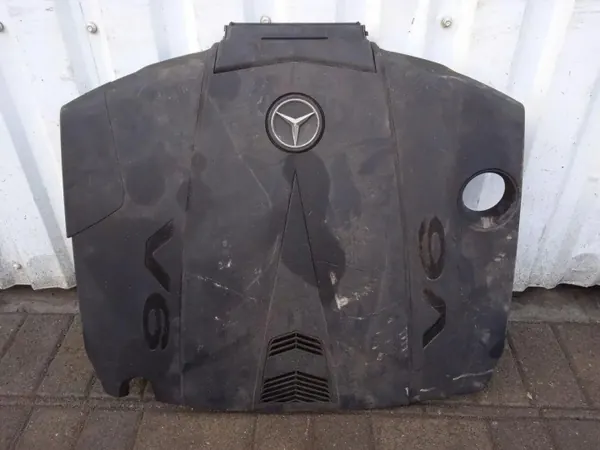 Yläpuolinen moottorikansi OEM A6420101508 Mercedes W166 image 2