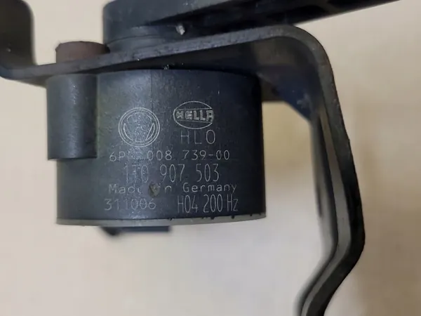 Sensor de nível de faróis Audi VW 4E0941285F image 5