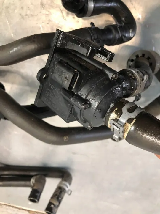Audi OE 4H0121671D Gebrauchtes Magnetventil image 8