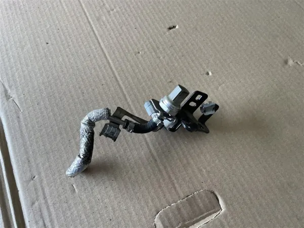 OEM 223650901R Avgas trycksensor för Renault Master image 2