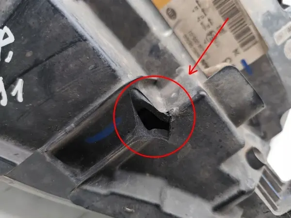 Nissan Navara Etu Vasen Ajovalo 2013 Pickup 26060-5X00B image 2