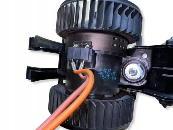 Audi Lämmitysmoottori OEM 4H0820021 A8 3.0L Diesel image 10